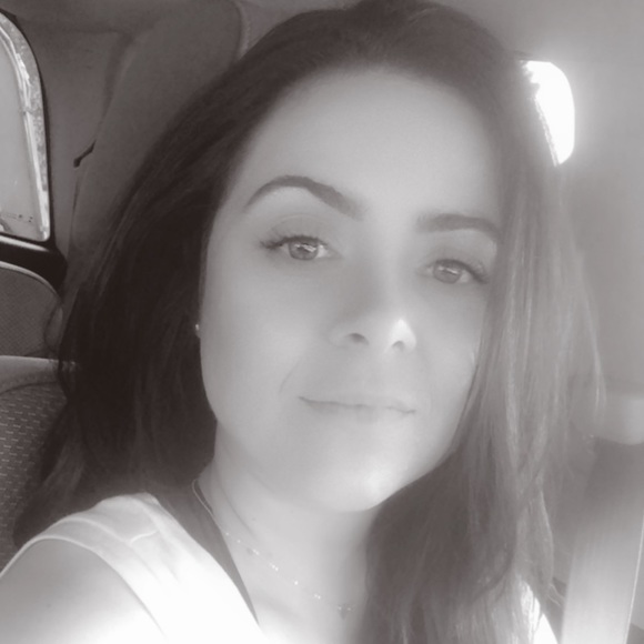 Meet your Posher, Megan - Picture 2 of 2